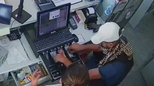 atraco gasolinera camara seguridad 01