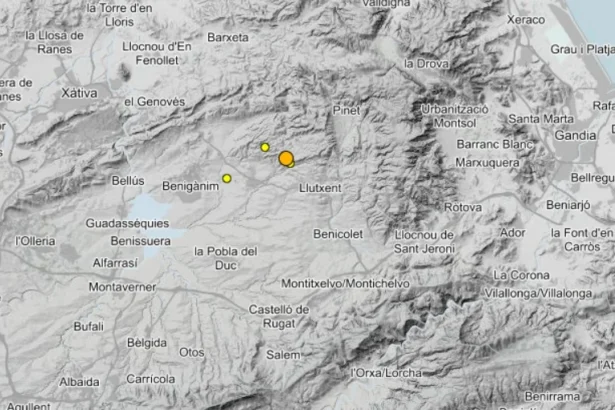 Mapa dels terratrèmols propers a Quatretonda.