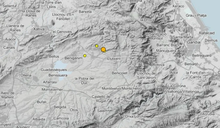 Mapa dels terratrèmols propers a Quatretonda.